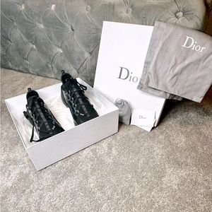 DIOR D-Connect Sneaker